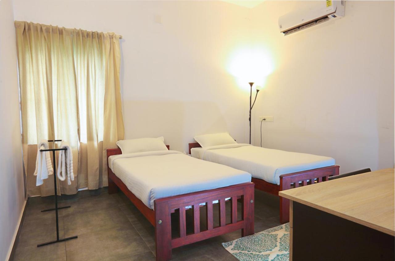 Monsoon Apartments Kannur Bagian luar foto