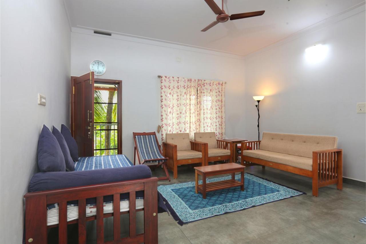 Monsoon Apartments Kannur Bagian luar foto