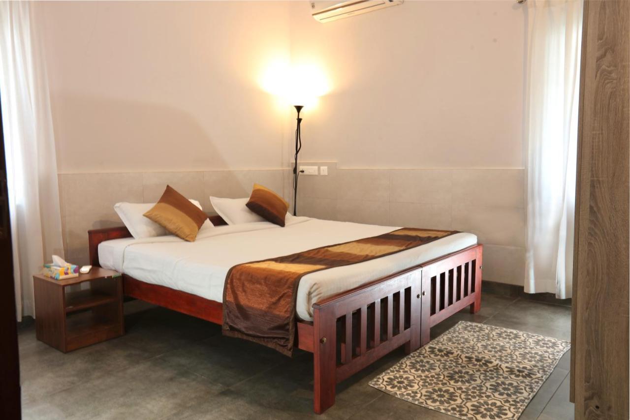 Monsoon Apartments Kannur Bagian luar foto