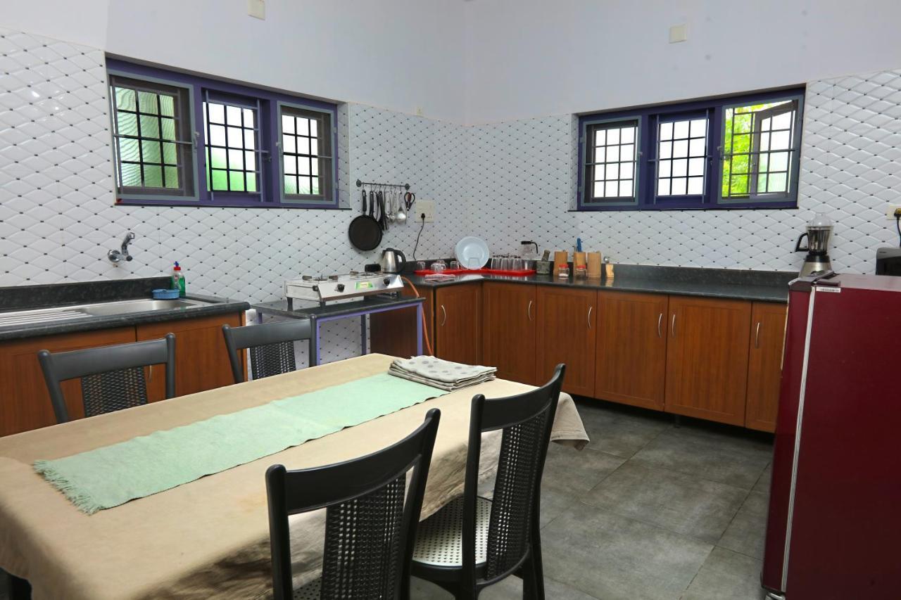 Monsoon Apartments Kannur Bagian luar foto